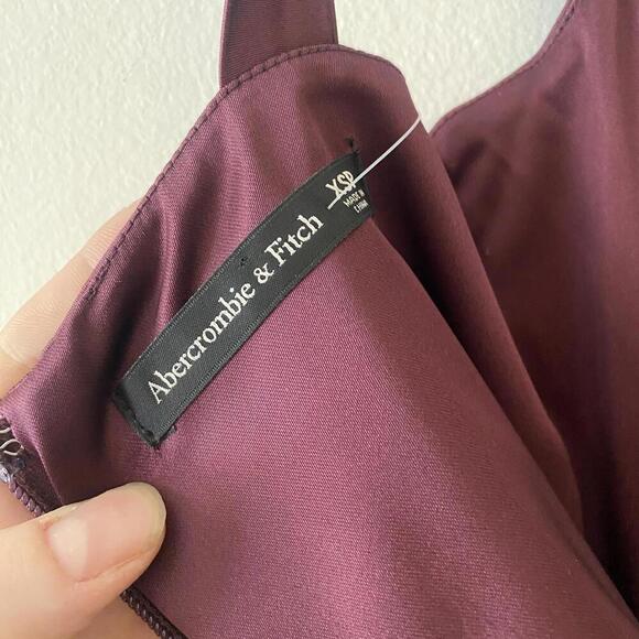 Abercrombie & Fitch Burgundy Midi Dress - Picture 7 of 7